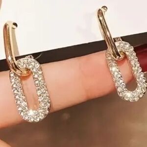 Minimalist earrings come with gift box